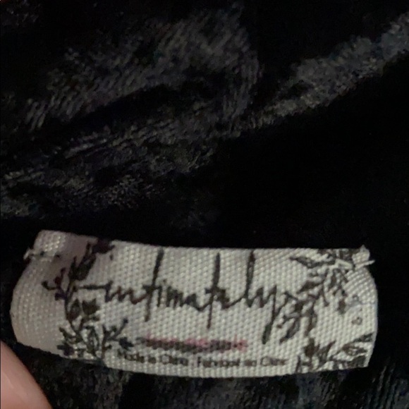 Free People Late Night Crushed Velvet Wrap Top Black S - Picture 4 of 8